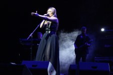 Ирина Дубцова отметила день рождения в Баку праздничным концертом (ФОТО)
