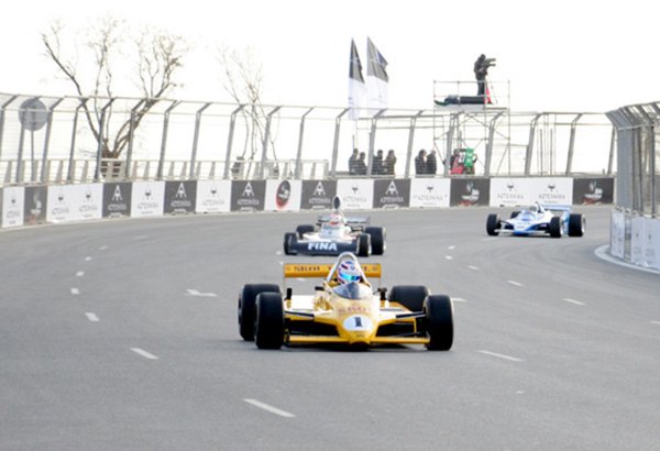 В Баку обновят асфальтовое покрытие для соревнований Формулы-1