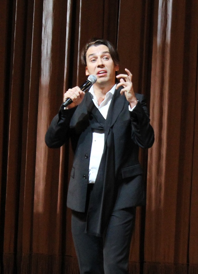 Максим Галкин на азербайджанском языке шокировал бакинцев – репортаж с концерта (ФОТО)