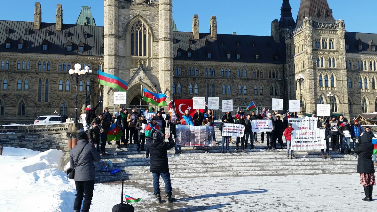 Kanada parlamenti qarşısında Xocalı aksiyası keçirilib (FOTO)