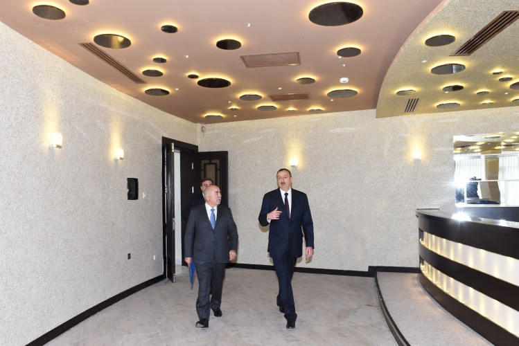 President Ilham Aliyev reviews progress of construction at Aghsaray hotel in Mingachevir