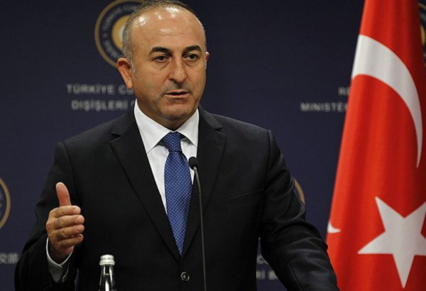 Çavuşoğlu, İtalya'nın Suriyeli sığınmacılara yapılacak AB yardımına karşı çıkmasını eleştirdi