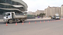На одной из улиц Баку начался ремонт (ФОТО)