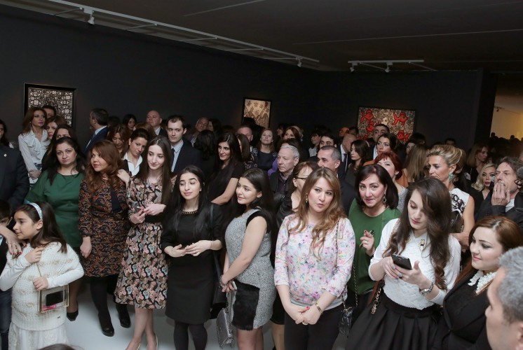 Произведения Лейлы Алиевой и Стивена Вебстера представлены на выставке в Центре Гейдара Алиева (ФОТО)
