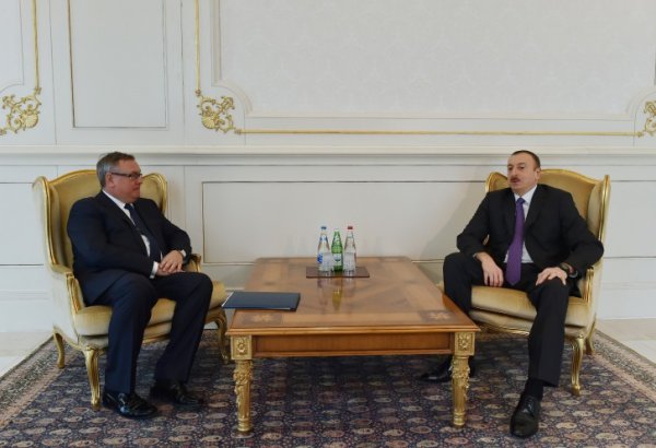 Ilham Aliyev receives president and chairman of VTB Bank’s Management Board