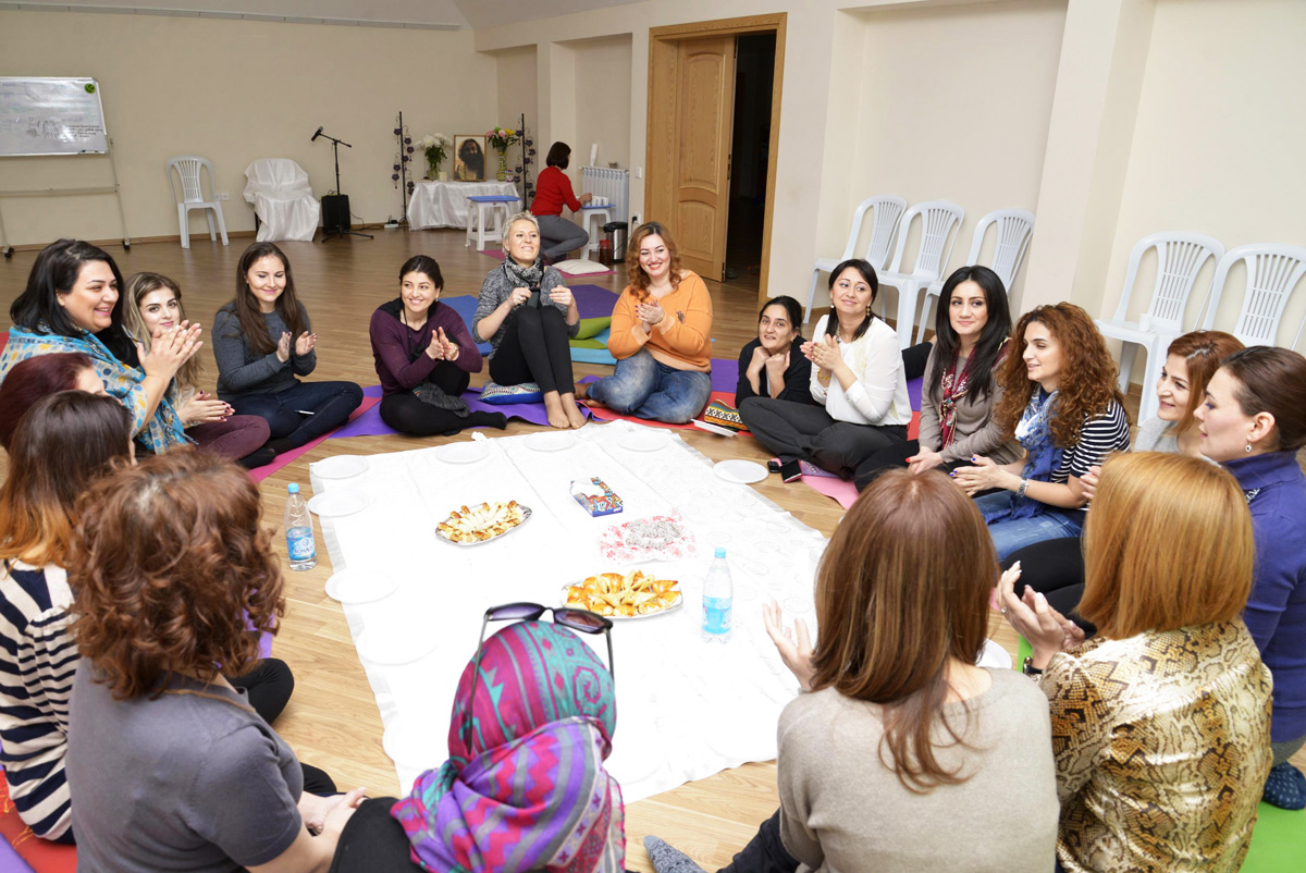 Азербайджанским мамам рассказали, как сохранить внутреннее спокойствие (ФОТО)