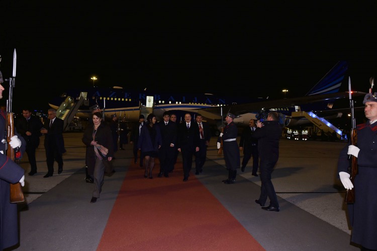 President Ilham Aliyev arrives in Bulgaria on official visit