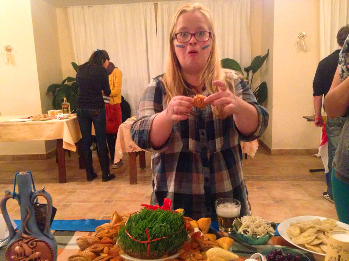 Азербайджанцы угостили сладостями Новруза гостей Украины (ФОТО)