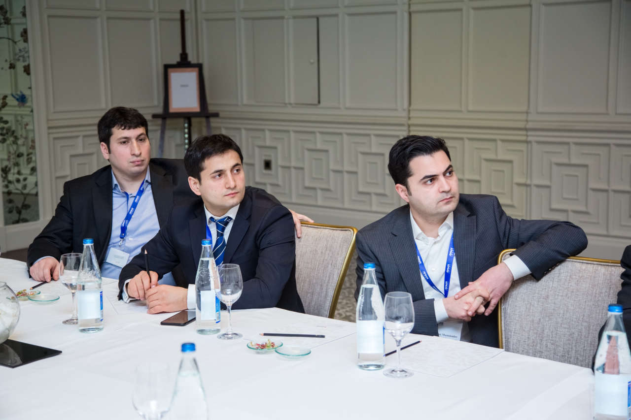 В Баку прошло второе собрание "Азербайджанского Клуба Выпускников Зарубежных Программ MBA" (ФОТО)