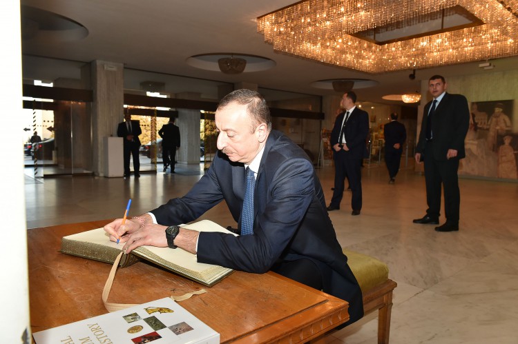 President Ilham Aliyev visited the Saint Sofia Church (PHOTO)