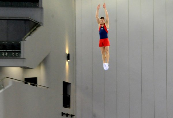 Азербайджанские акробаты поборются за медали Евроигр в двоеборье