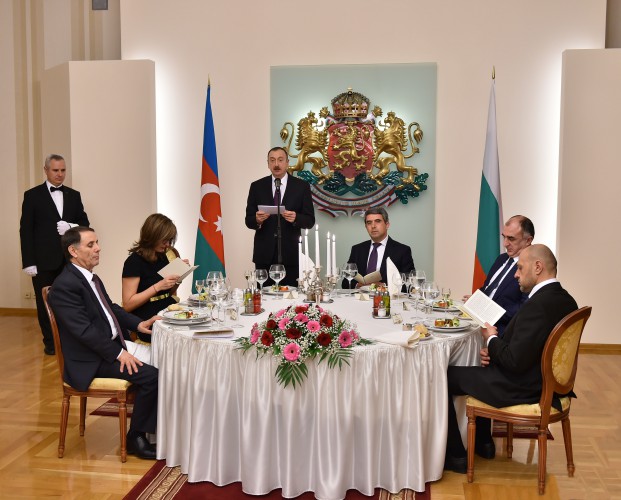 Президент Ильхам Алиев: Есть хорошие возможности для развития связей Азербайджана и Болгарии в экономической сфере (ФОТО)