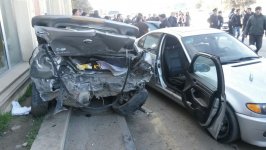 Тяжелое ДТП в Баку, есть пострадавшие (ФОТО)