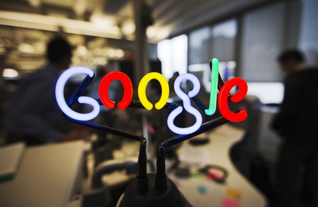 Google Azerbaycan'da veri merkezlerini yenileyecek