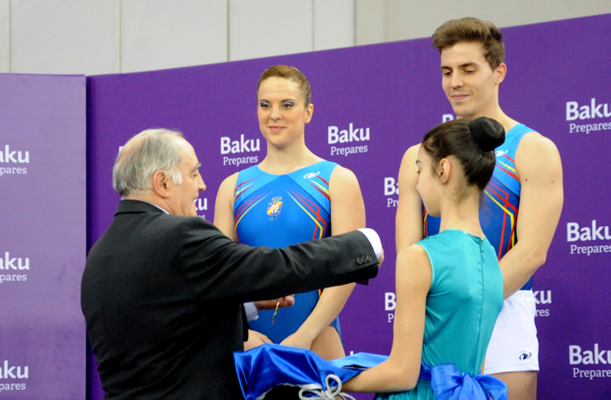 Azərbaycan gimnastı batutda tullanma üzrə fərdi yarışlarda birinci oldu (FOTO)