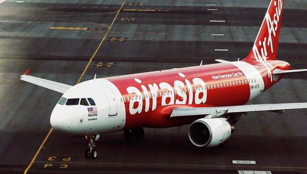 Самолет малайзийской AirAsia X вынужденно сел в Мельбурне