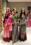 Волшебный вечер моды Гюльнары Халиловой – национальные и вечерние платья (ФОТО)