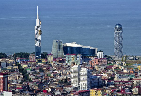 Tourists from Azerbaijan not affected by bad weather in Batumi