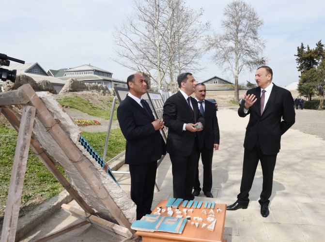 Prezident İlham Əliyev Bərdə türbəsində aparılan təmir işlərinin gedişi ilə tanış oldu (FOTO)