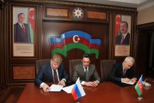 Russia to deliver nearly 3,000 freight cars to Azerbaijan (PHOTO)