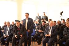 Azay Quliyev seçicilərinin müraciət və şikayətlərinə baxıb (FOTO)