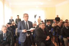 Azay Quliyev seçicilərinin müraciət və şikayətlərinə baxıb (FOTO)