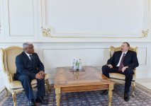 Azerbaijani president receives credentials from ambassadors of several countries (PHOTO)