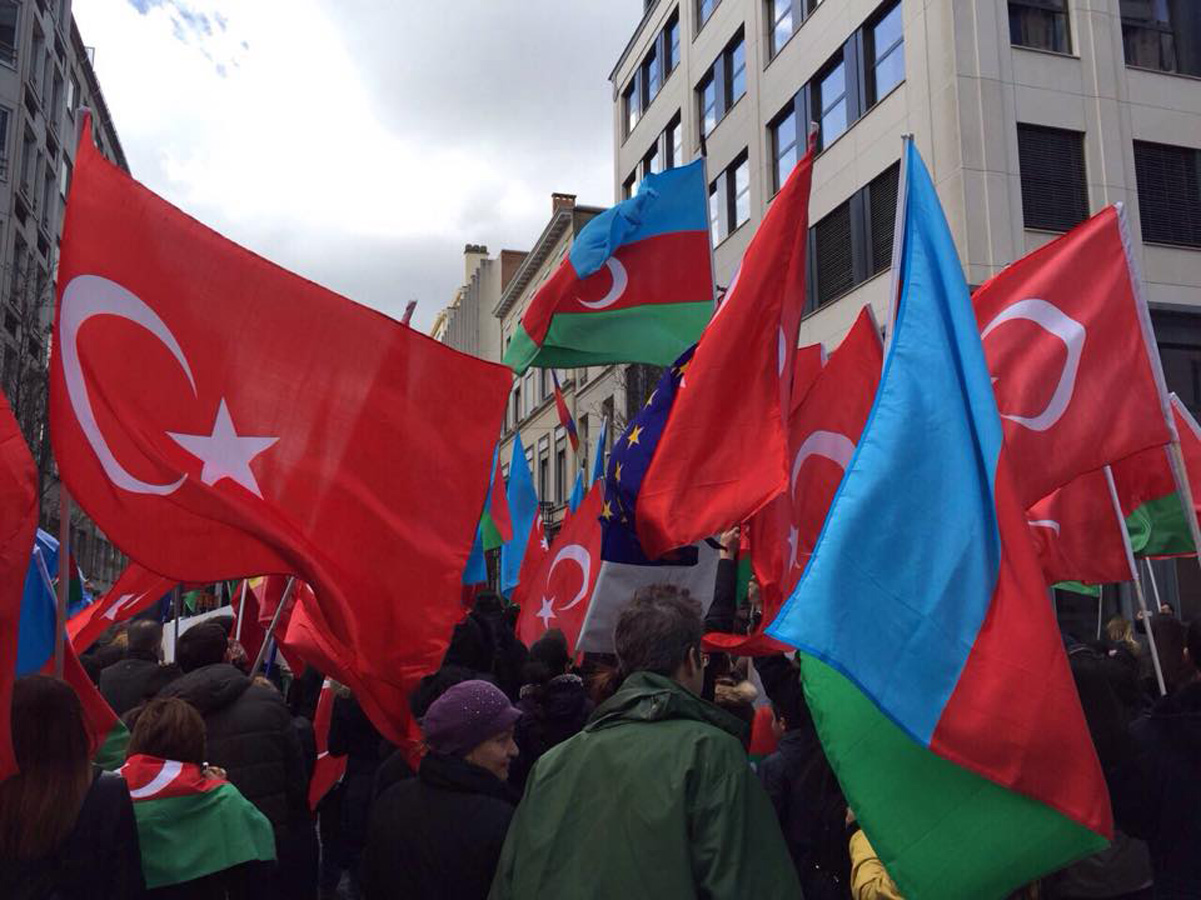 Azerbaijani, Turkish diaspora hold protest in Brussels (PHOTO)