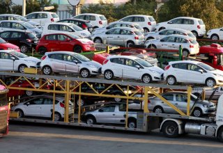 Азербайджан увеличил импорт легковых автомобилей