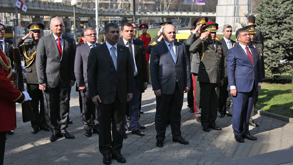 Zakir Həsənov Gürcüstanın Baş naziri ilə görüşüb (FOTO)