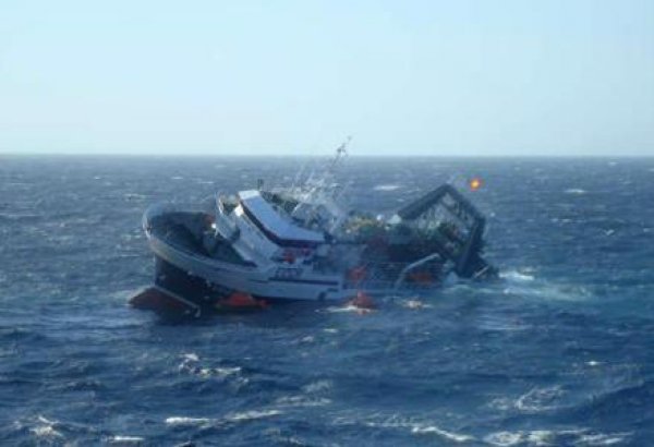На борту затонувшего в Охотском море траулера было 38 приморцев