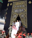 Azerbaijani president, his spouse perform Umrah pilgrimage in Mecca (PHOTO)