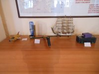 Выставка изобретений азербайджанских школьников: экономичные водосборники, модели кораблей и самолетов (ФОТО)