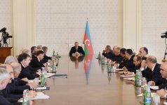 Азербайджан избежал рецессии благодаря развитию  ненефтяного сектора - Президент Ильхам Алиев (ФОТО)