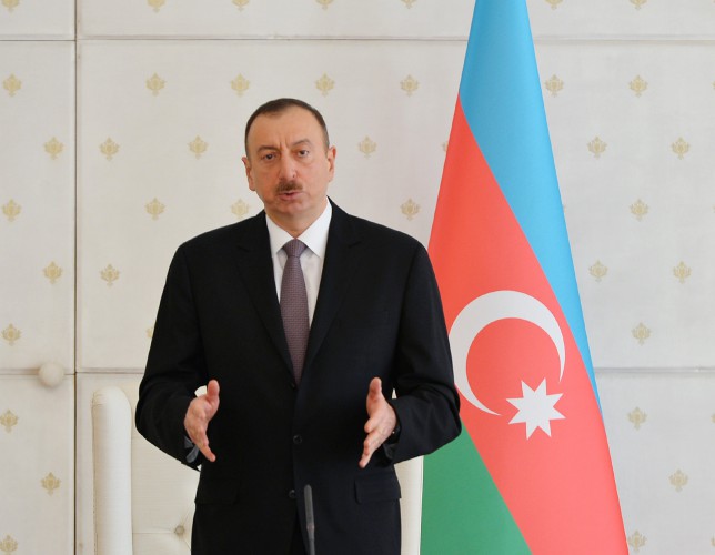 Президент Ильхам Алиев: Молодое поколение не должно забывать, что армянское государство создано на исторических азербайджанских землях