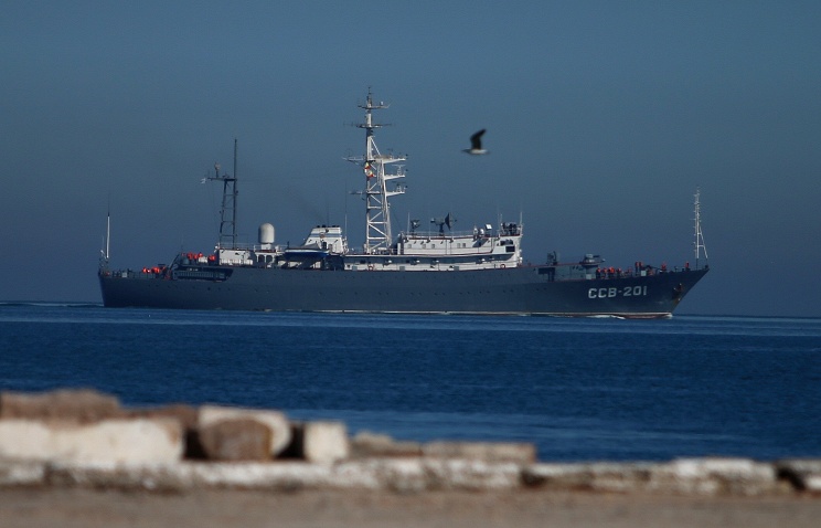 Представитель армии Ирана подтвердил задержание торгового судна