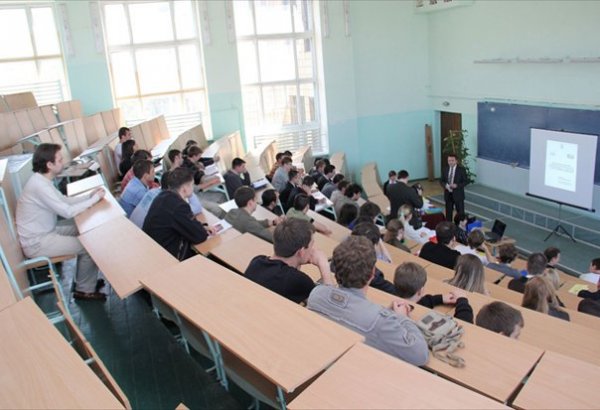 Азербайджанские студенты смогут получать долгосрочные кредиты