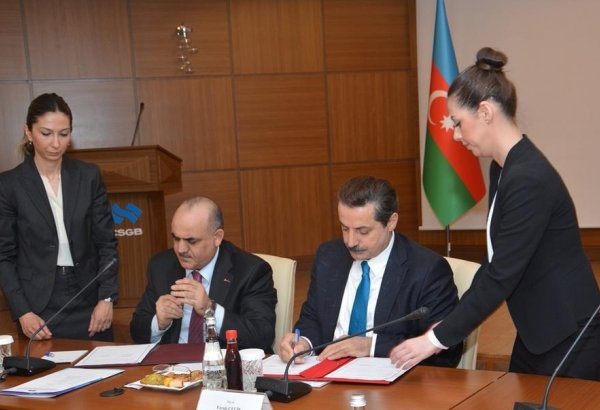 Azərbaycan və Türkiyə protokol imzaladılar (FOTO)