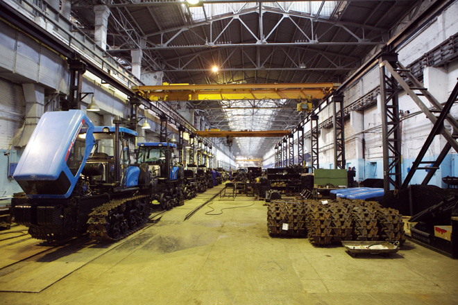 Production at Tashkent agricultural machinery plant up