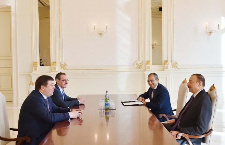 Ilham Aliyev receives rector of First Moscow State Medical University