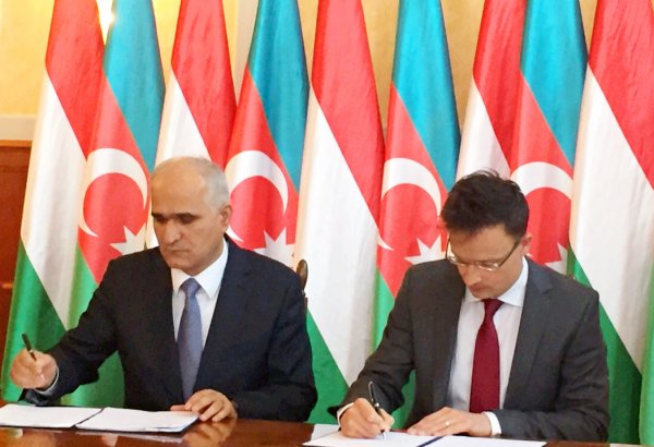 Azərbaycan və Macarıstan protokol imzalayıblar (FOTO)
