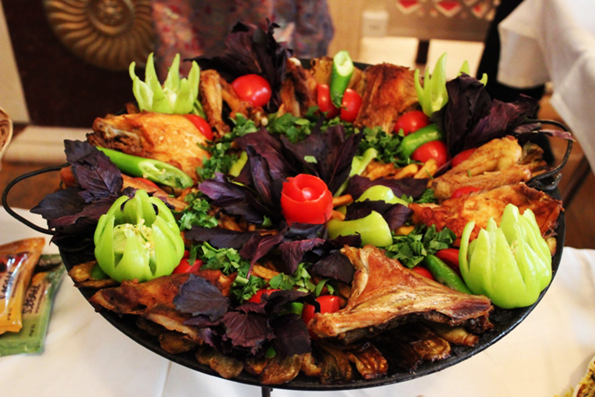 Изысканные азербайджанские блюда для гостей Евроигр (ФОТО)