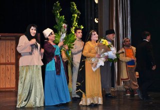 "Любовь и месть" на сцене Аздрамы была встречена овациями (ФОТО)