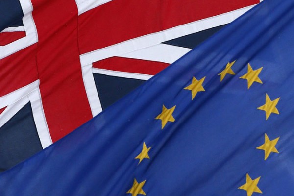 ЕС добивается права применять санкции к Британии при нарушении условий торговли