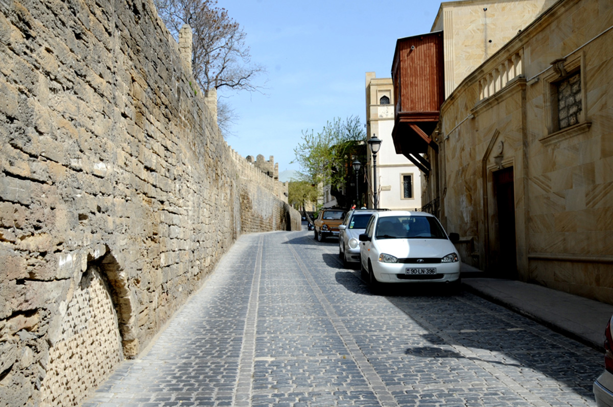 I Avropa Oyunlarına gələcək turistlər üçün: canlı tarix İçərişəhər (FOTO)