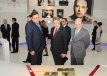 Ознакомление с Центром Гейдара Алиева произвело на дипломатов глубокое впечатление (ФОТО)
