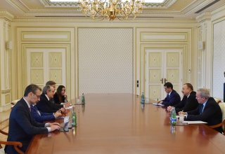 Президент Азербайджана принял делегацию во главе с министром экономики и финансов Италии
