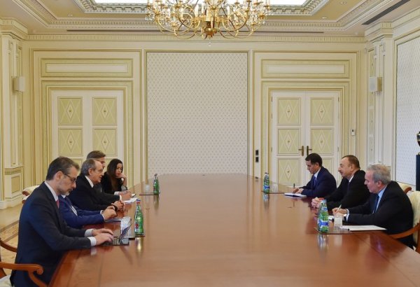 Президент Азербайджана принял делегацию во главе с министром экономики и финансов Италии