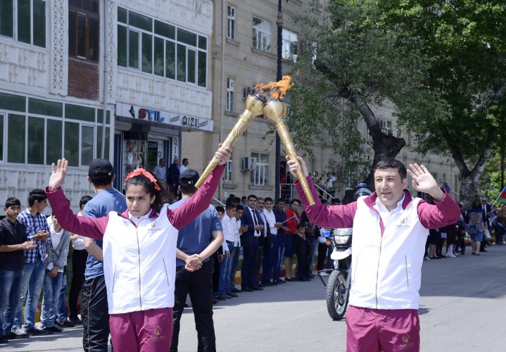 Salyan welcomes Baku 2015 Journey of the Flame (PHOTO)