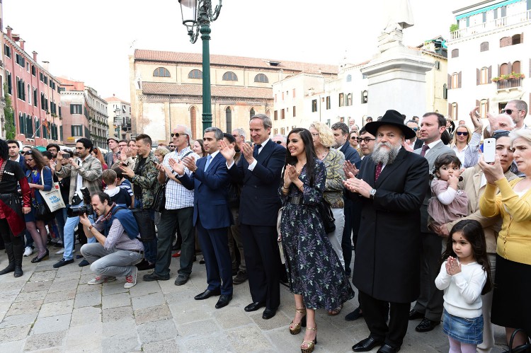 Вице-президент Фонда Гейдара Алиева Лейла Алиева приняла участие в открытии двух выставок в Азербайджанском павильоне в рамках 56-й Венецианской биеннале (ФОТО)